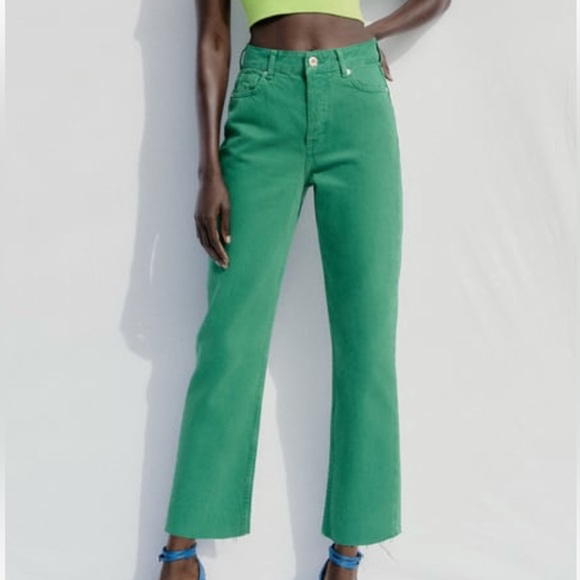 Zara Denim - NWOT Green Zara Straight Cropped Jeans